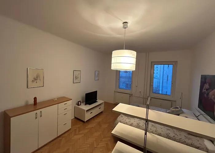 Central Residence 아파트